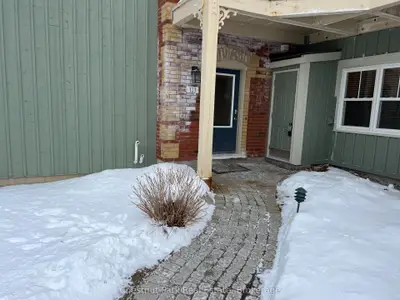 170 Snowbridge Way 123, Blue Mountains, On L9y 0v1