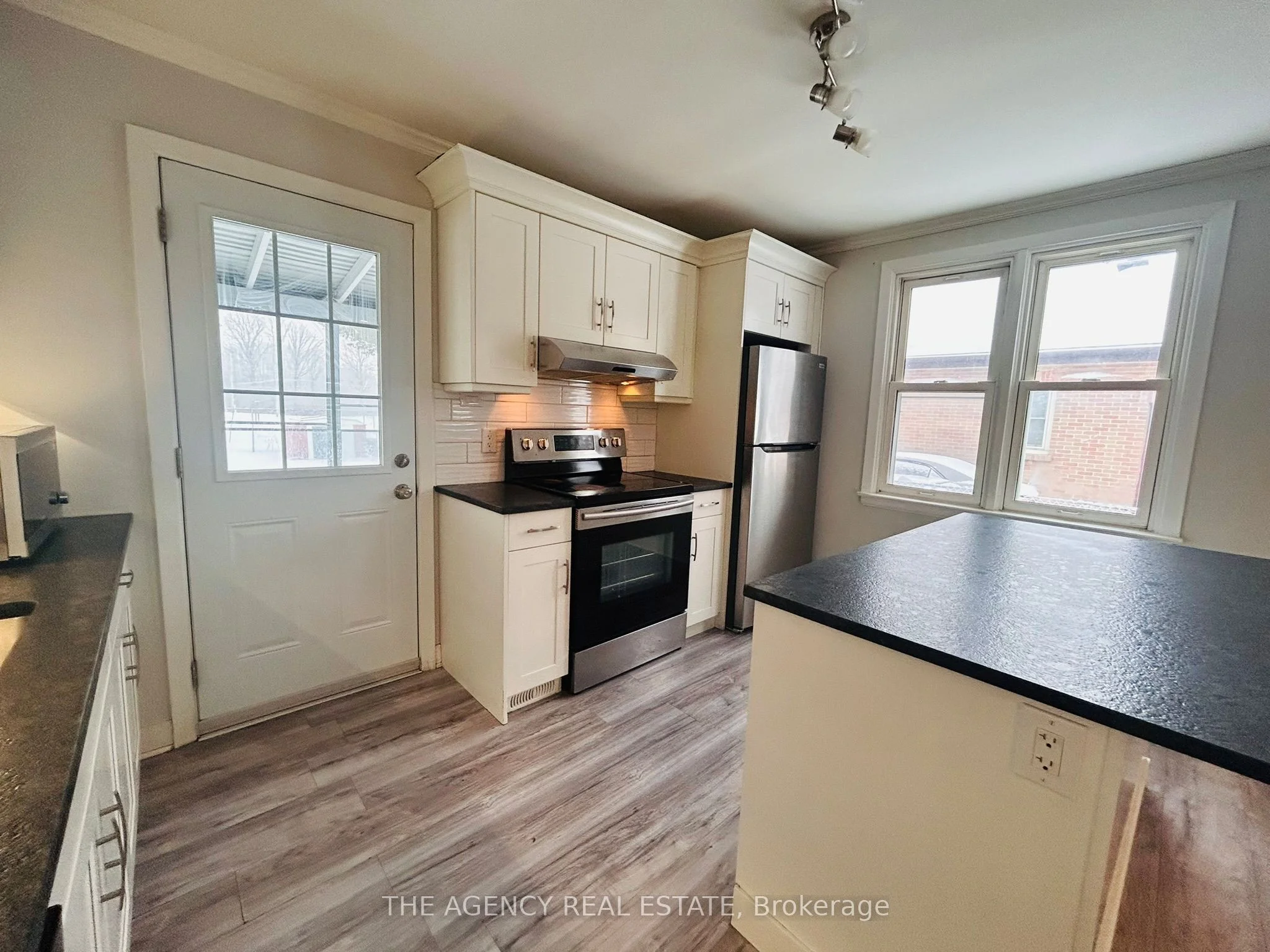 223 Vancouver Street E, London East, ON N5W 4R9