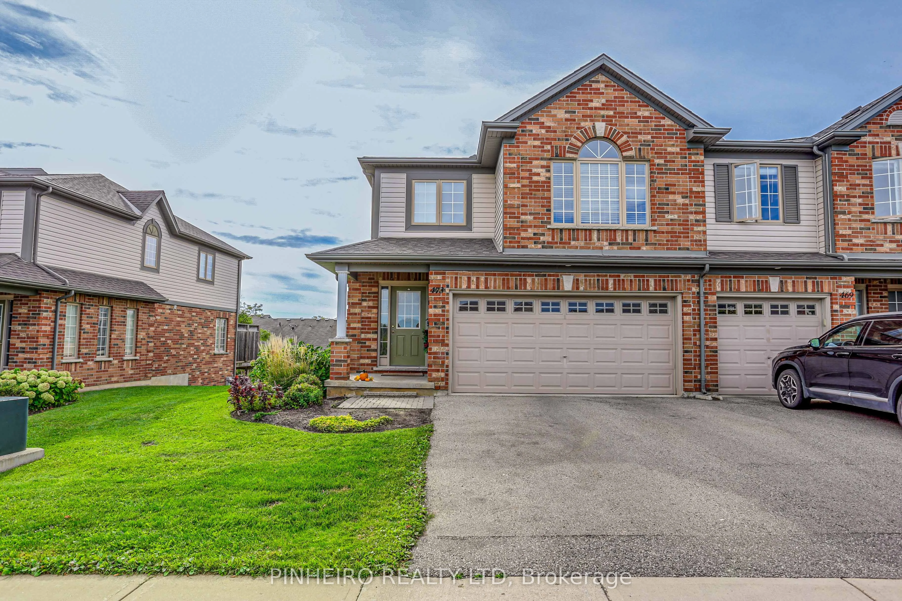 Att/Row/Townhouse in London North