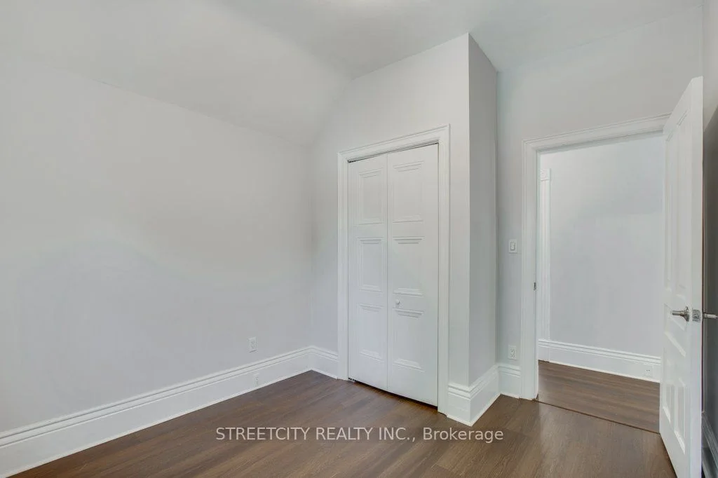 183 Waterloo Street, London East, On N6b 2n1