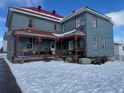Fourplex in Lanark Highlands