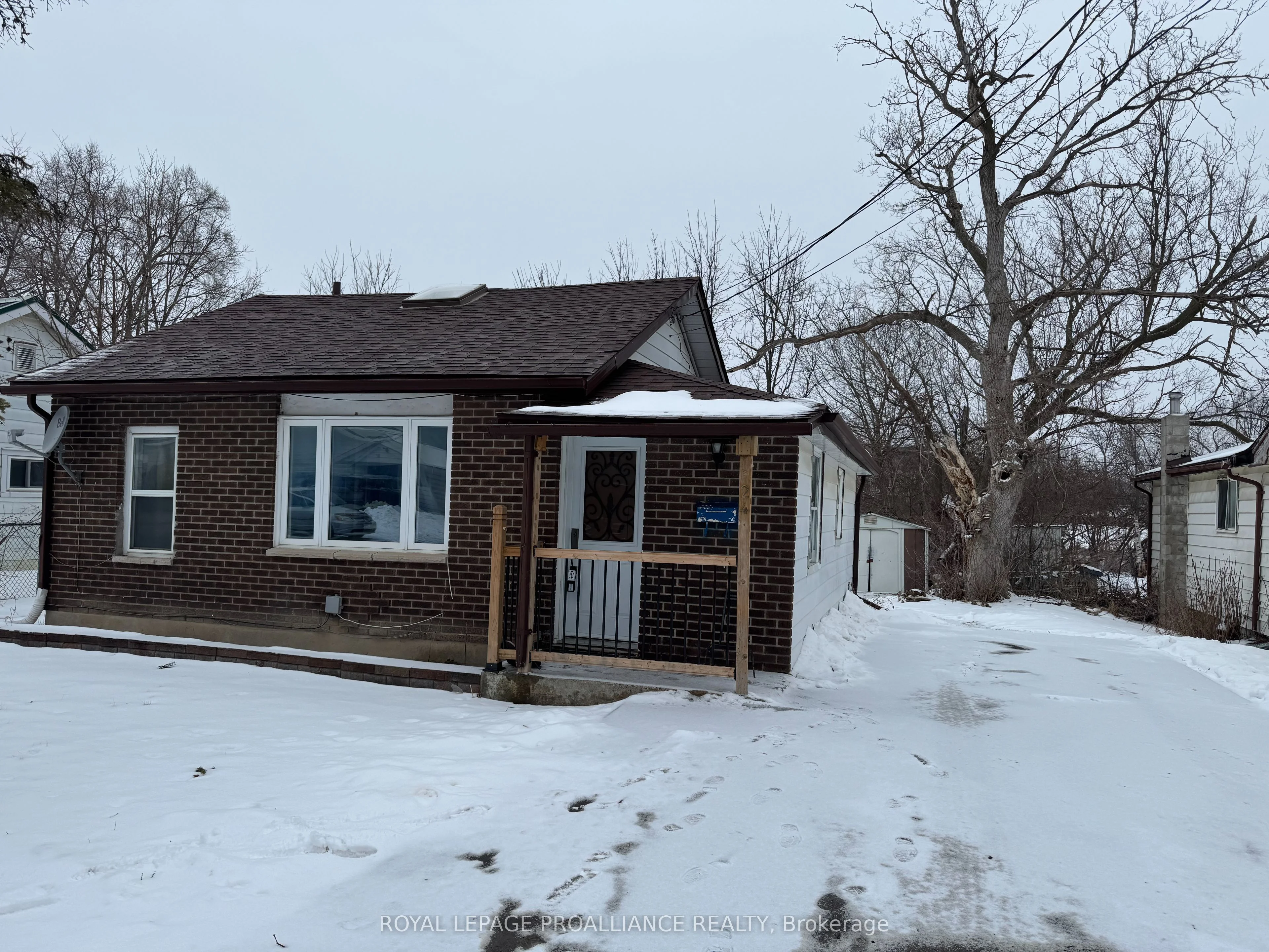 24 Elmer Street, Belleville, On K8p 1z7