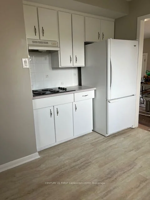 305 Hudson Drive MAIN, London East, ON N5V 1E3