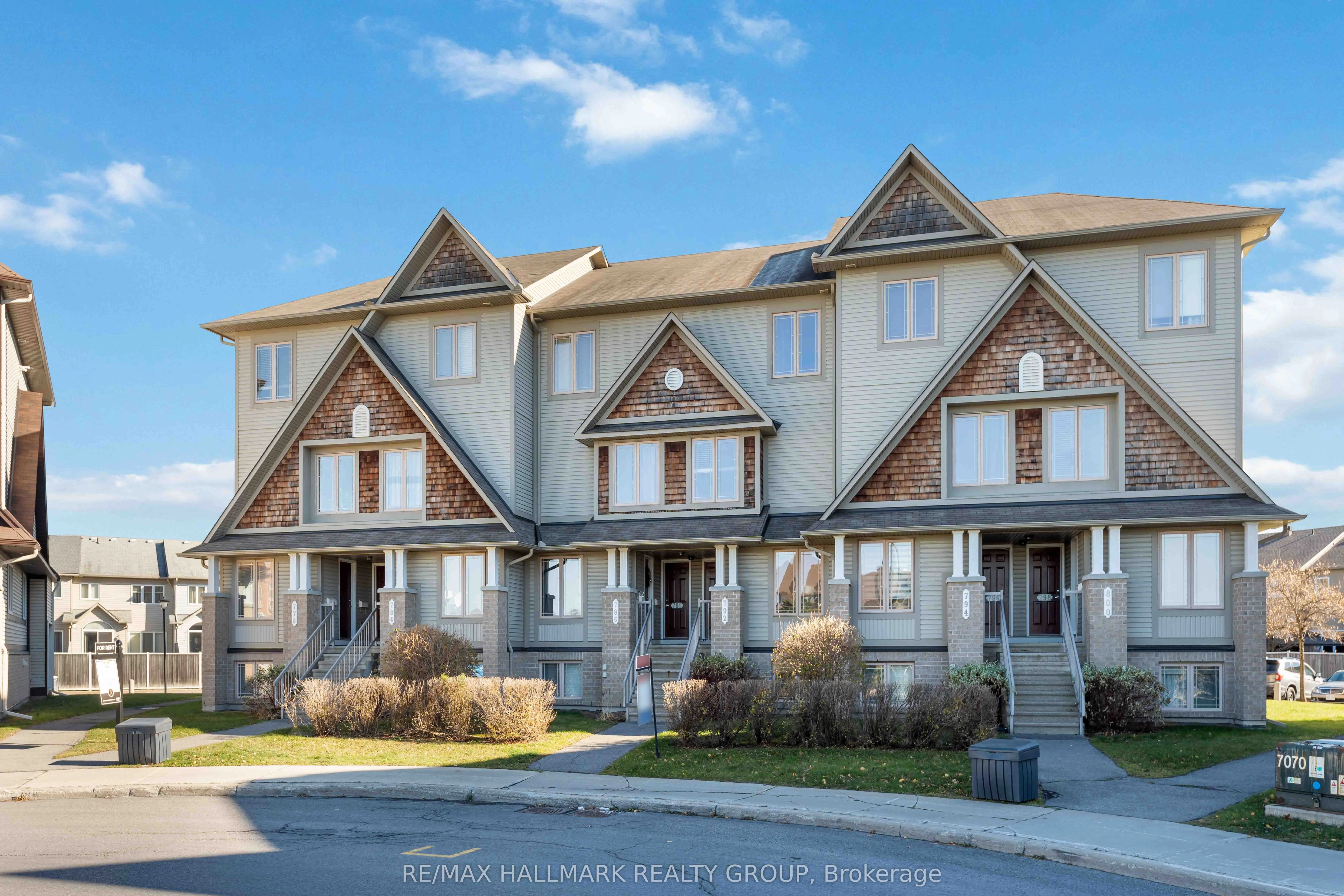 792 Lakeridge Drive, Orleans - Cumberland And Area, On K4a 0n4