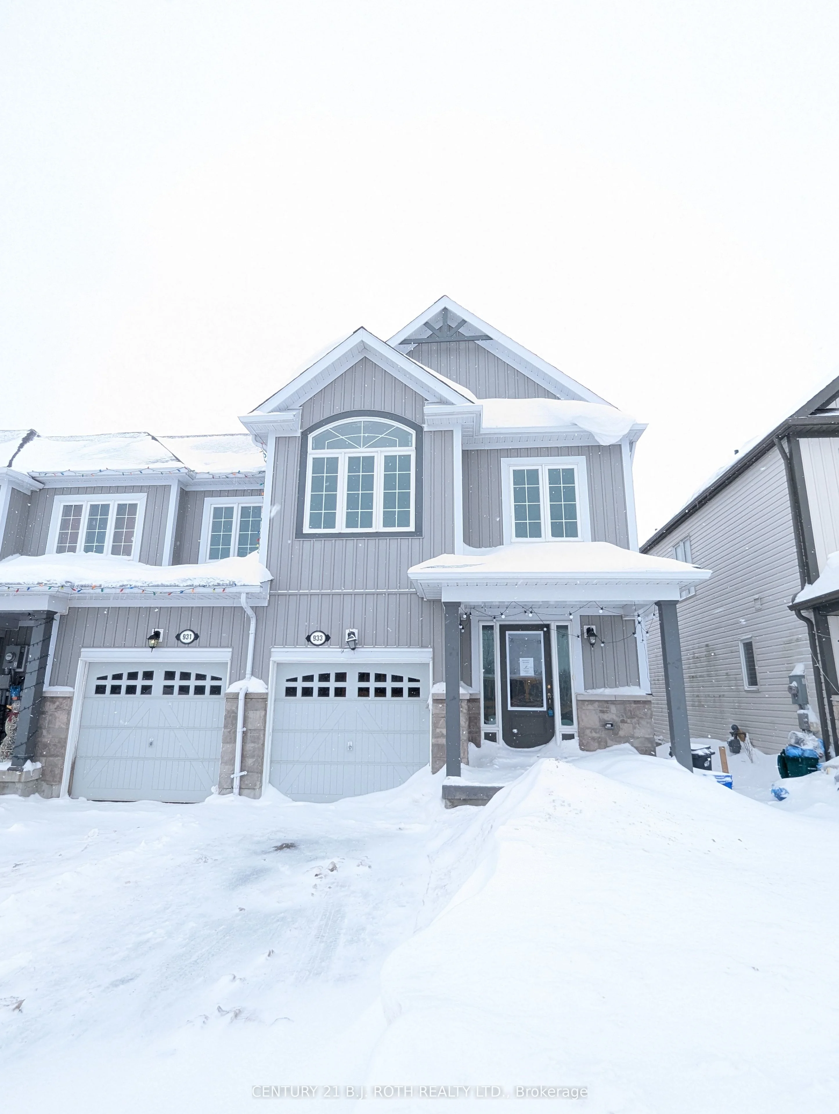 Att/Row/Townhouse in Shelburne