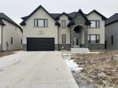 Detached in Amherstburg