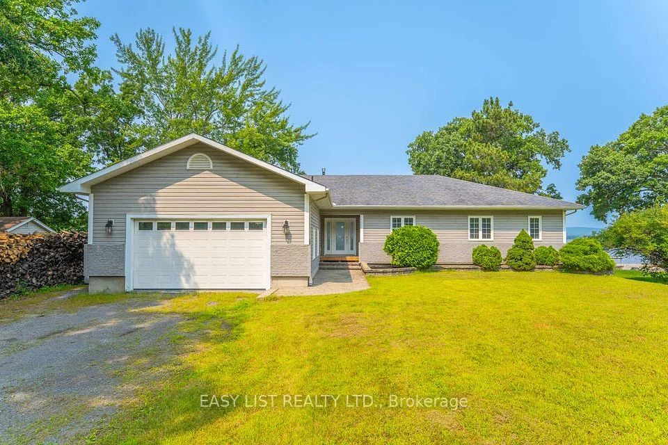 910 BAYVIEW Drive, Constance Bay - Dunrobin - Kilmaurs - Woodlawn, ON K0A 3M0