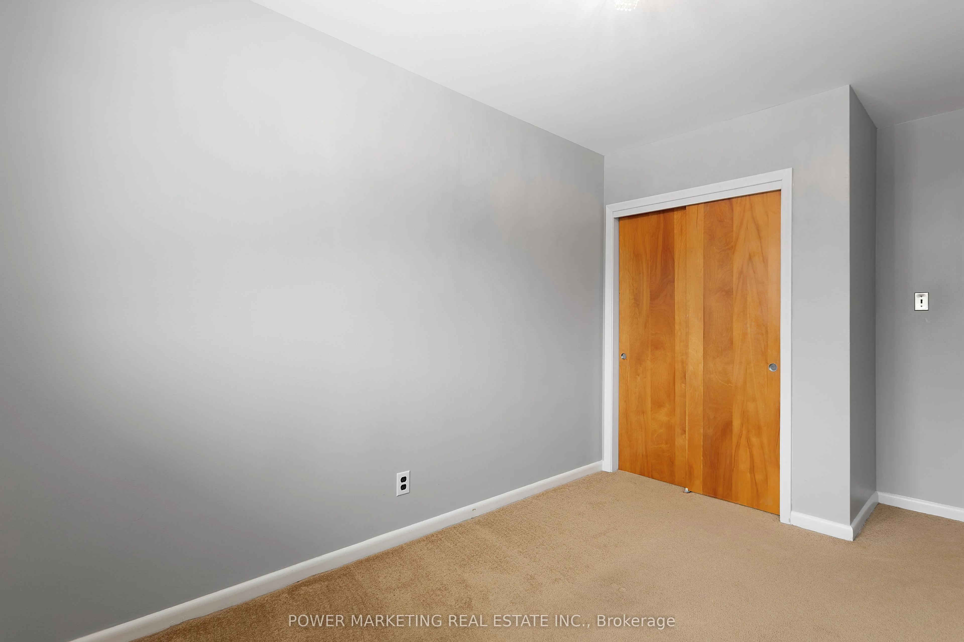 529 BROWNING Avenue A, Alta Vista and Area, ON K1G 0T3