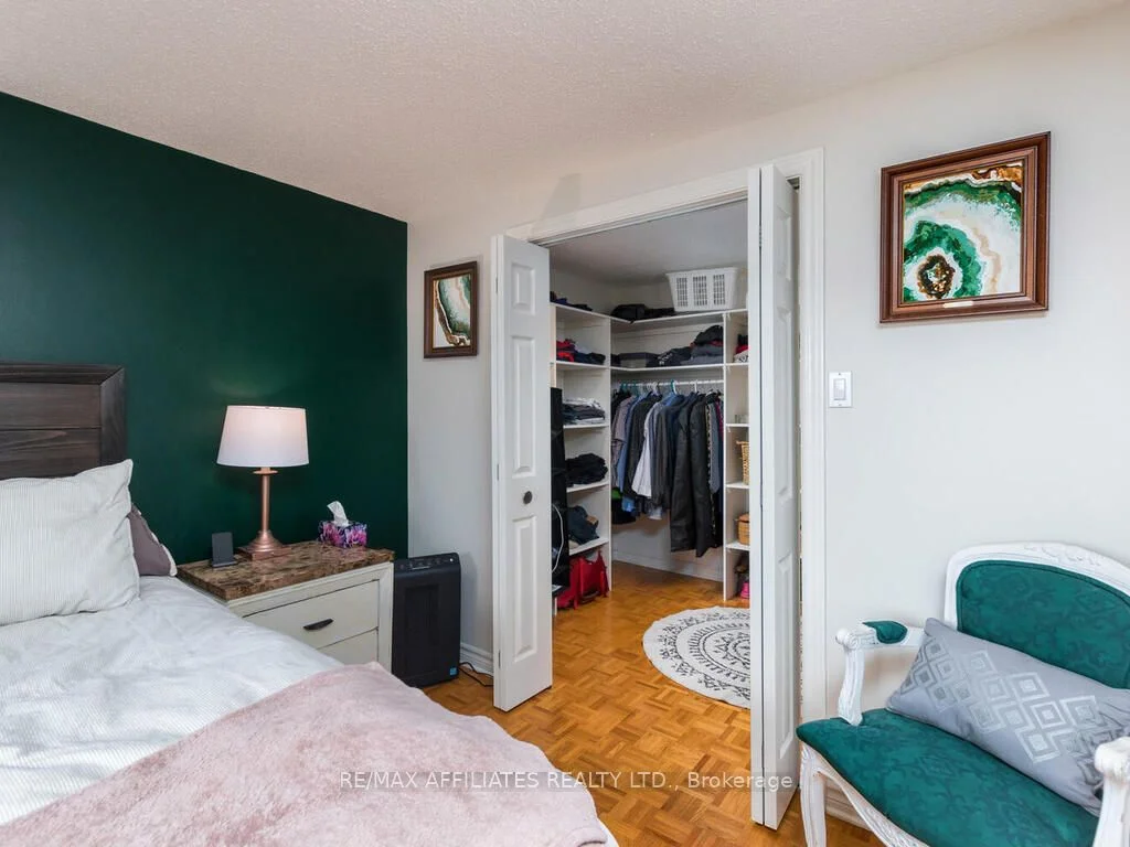 64 Tarquin Crescent, Bells Corners And South To Fallowfield, On K2h 8j9