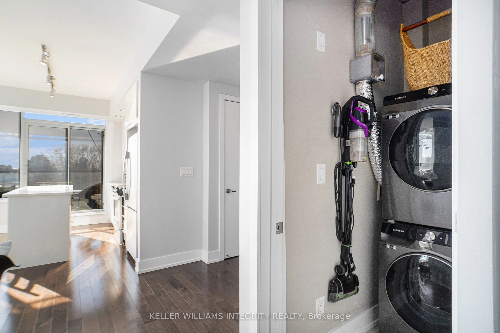 360 Patricia Avenue 715, Westboro - Hampton Park, ON K1Z 0A8