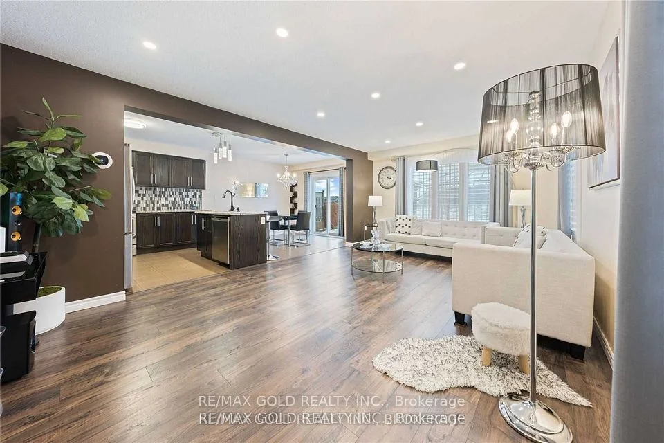 1376 Caen Avenue, Woodstock, On N4t 0j3