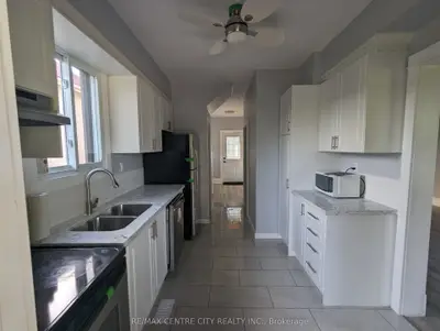 258 Dundas Street E, Woodstock, On N4s 1b1