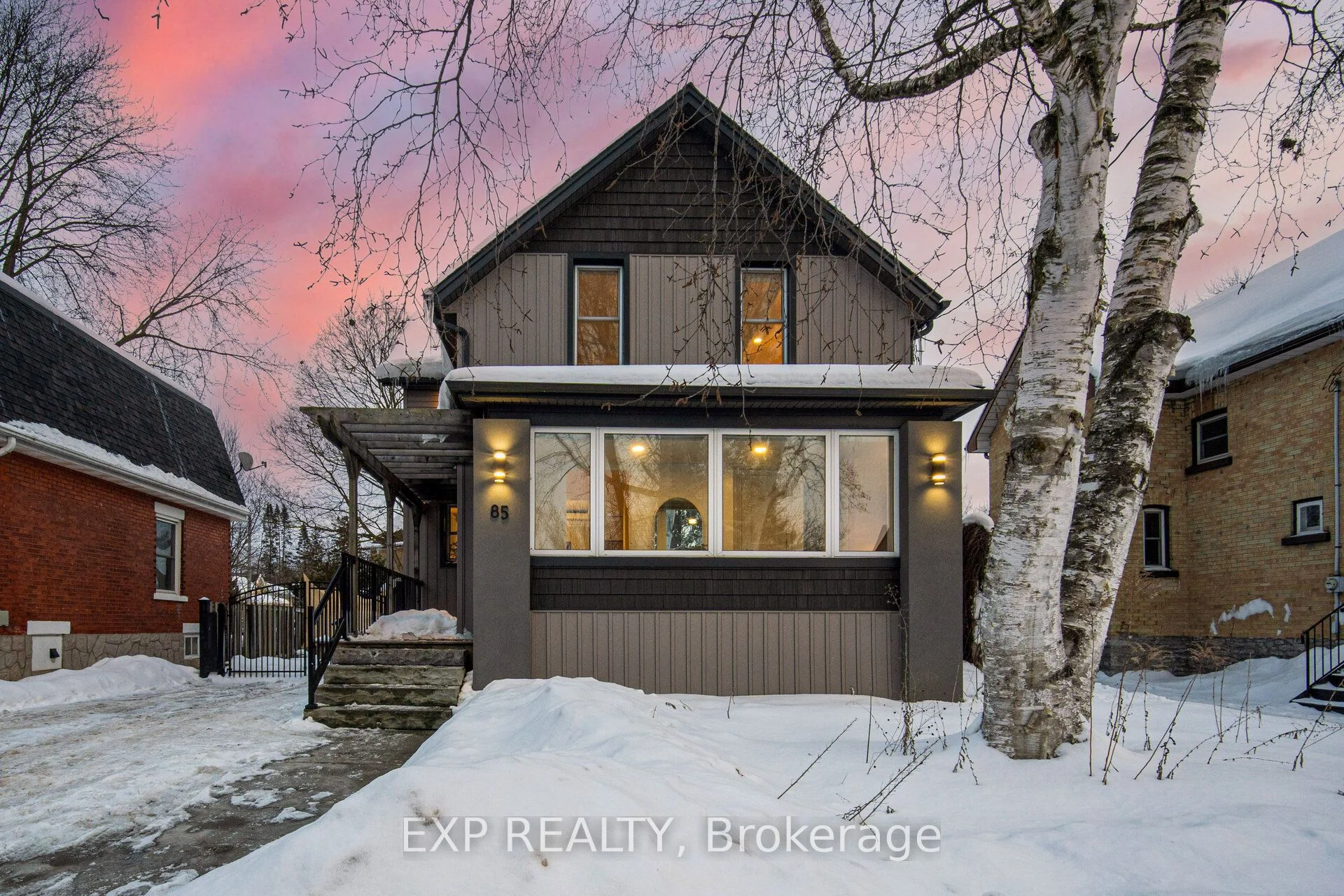 Detached in Stratford