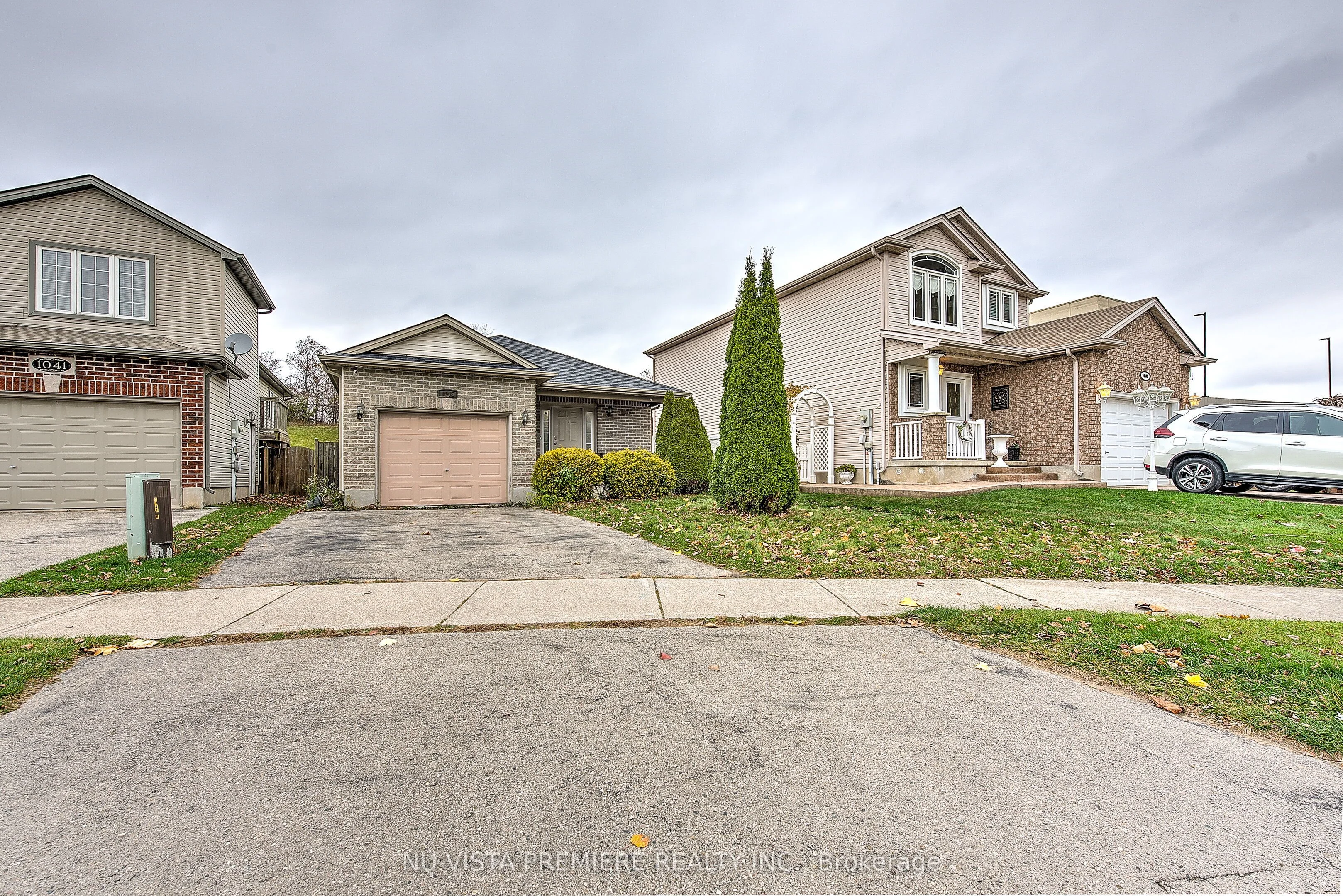 1045 Blythwood Road, London North, ON N6H 5W2