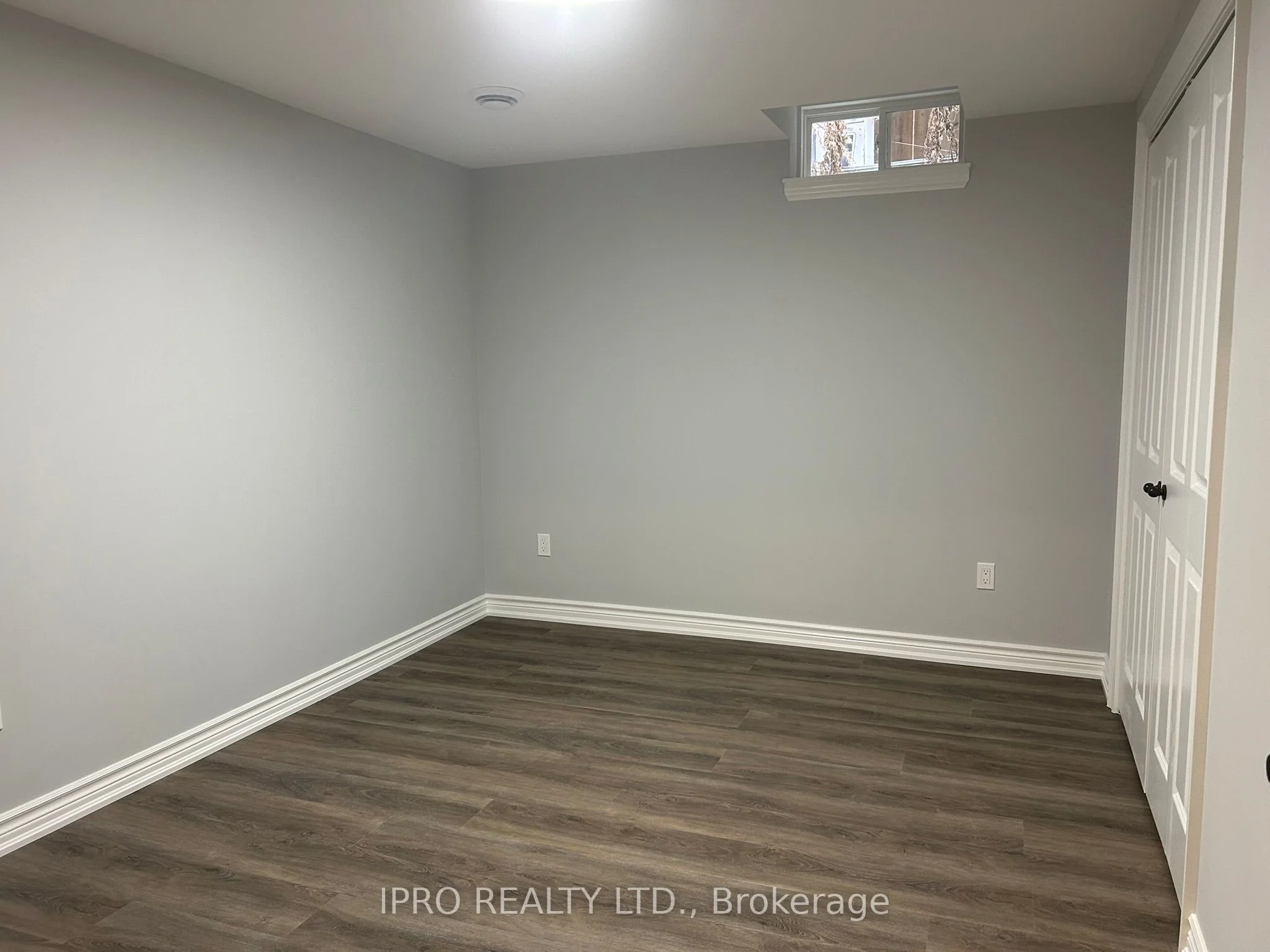 122 Clare Avenue Basement, Welland, On L3c 0b7