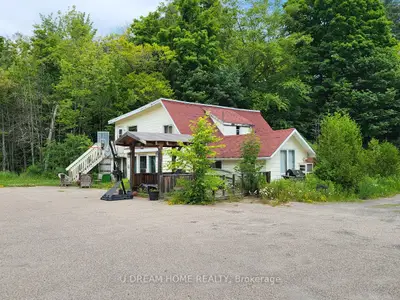 2874 Muskoka 169 Road N, Muskoka Lakes, On P0c 1a0