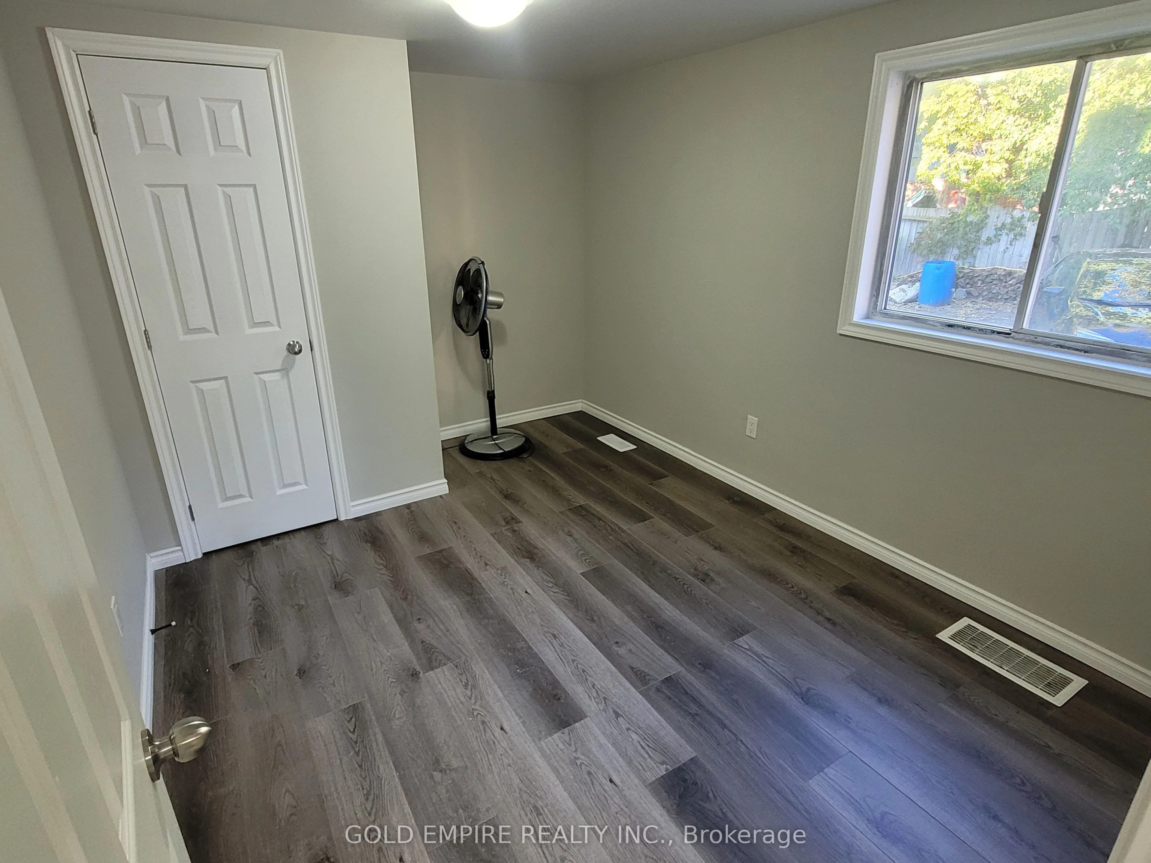 276 Hamilton Road MAIN, London East, ON N5Z 1R3