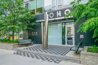 Condo Apartment in Ottawa Centre