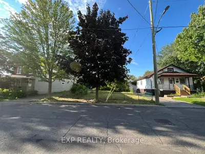 Vacant Land in Vanier and Kingsview Park