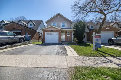 Detached in Guelph