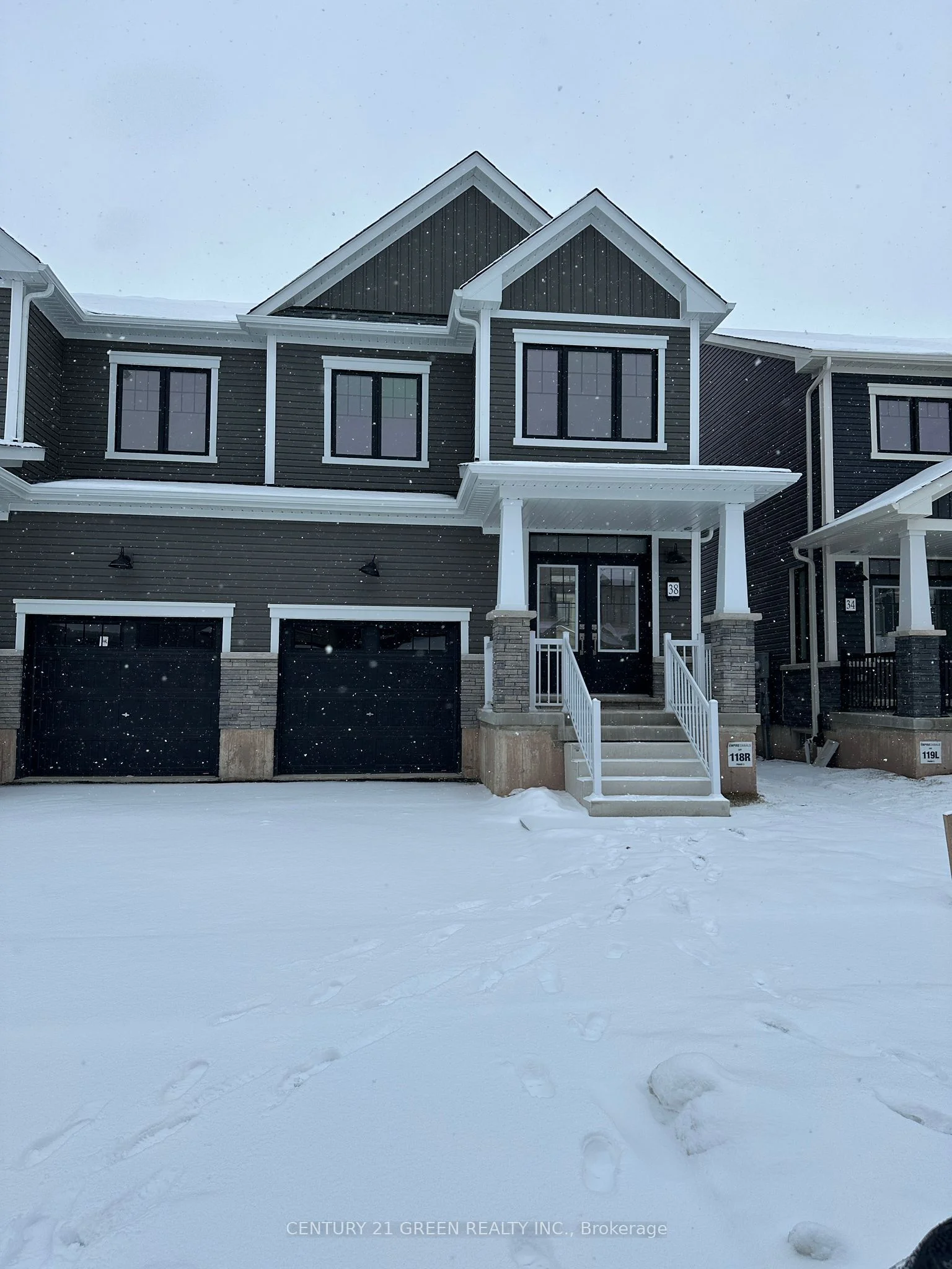 Semi-Detached in Welland