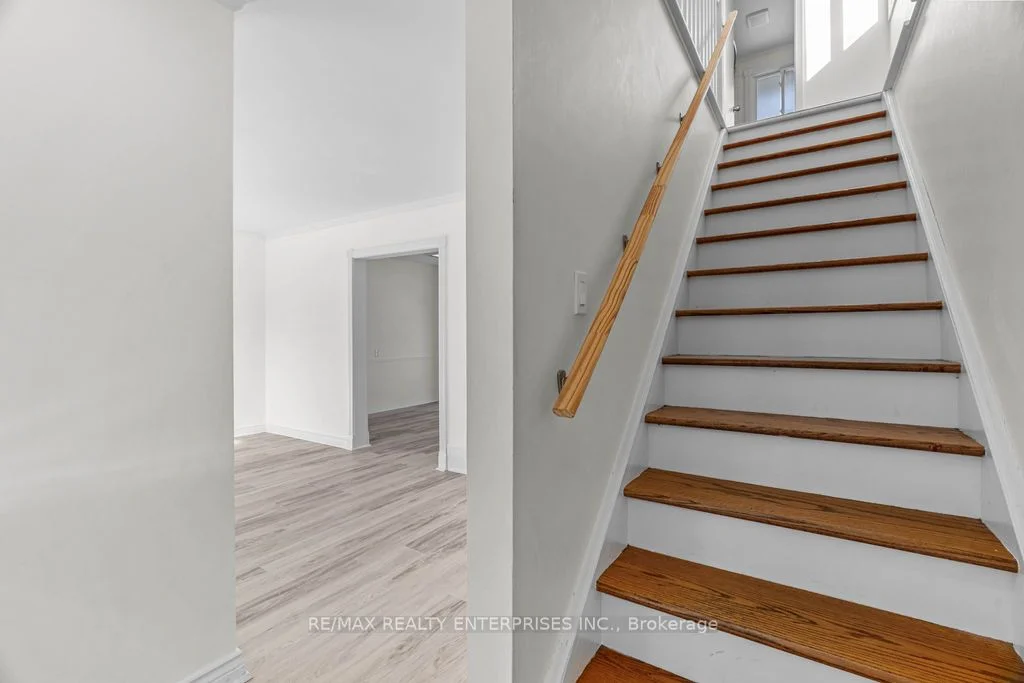 388 Crawford Street, London South, ON N6C 3B3