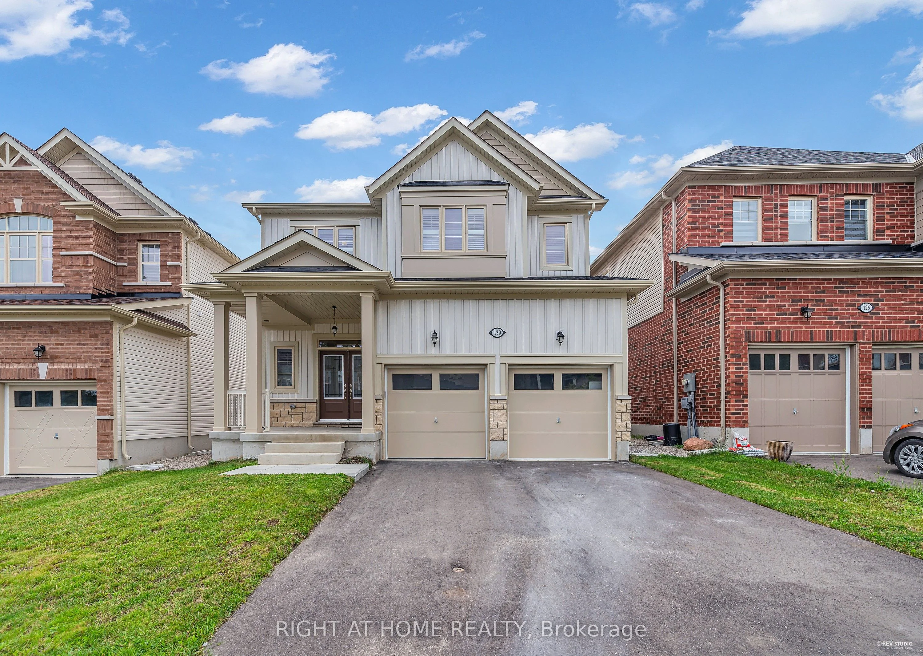 Detached in Centre Wellington