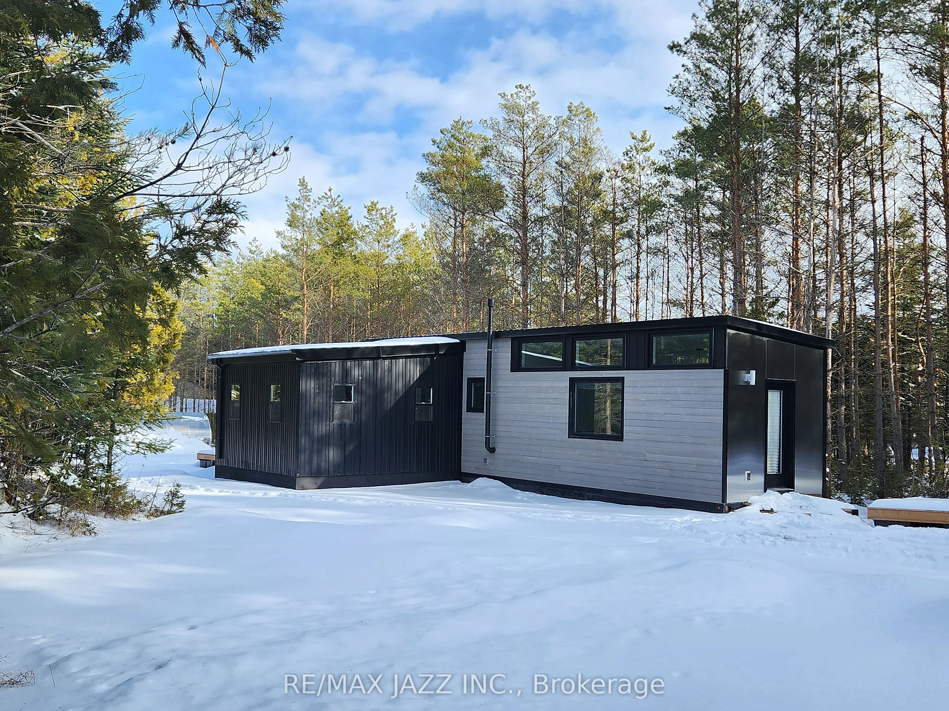 473 Fleetwood Road, Kawartha Lakes, On L0b 1k0
