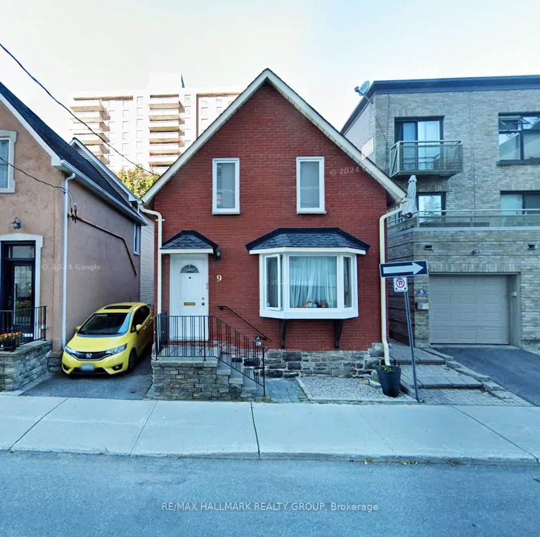 Upper Level in Ottawa Centre