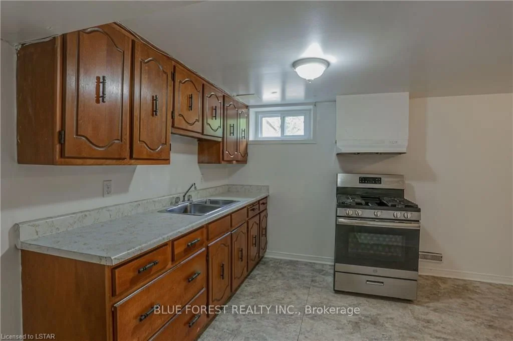 184 Kirkland Crescent, London East, ON N5W 5C1