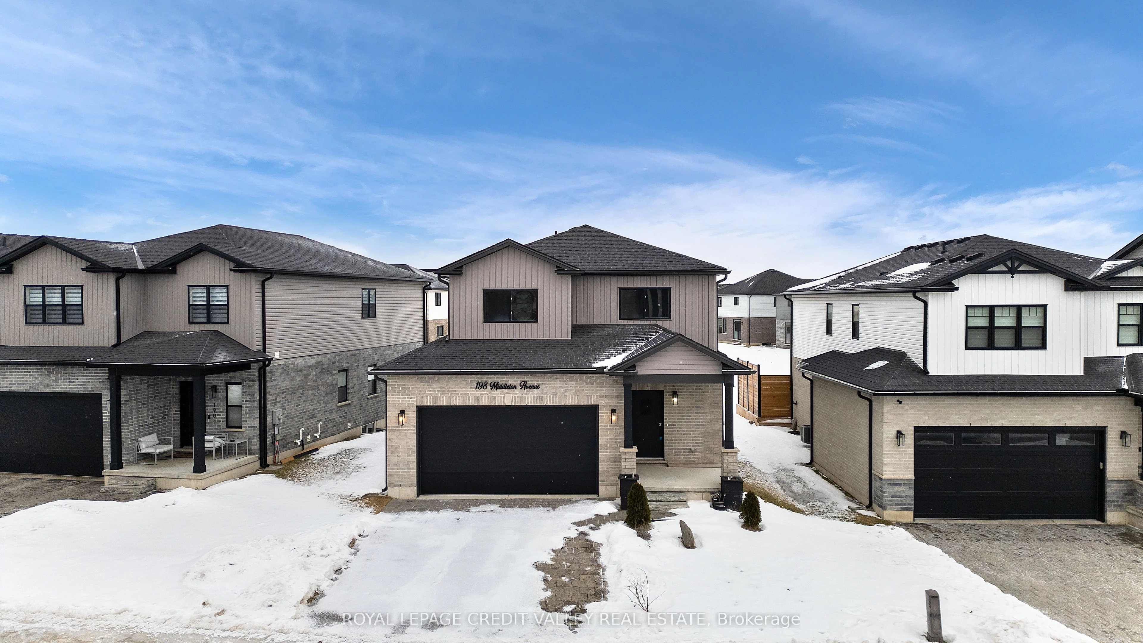 198 Middleton Avenue, London South, On N6l 0e9