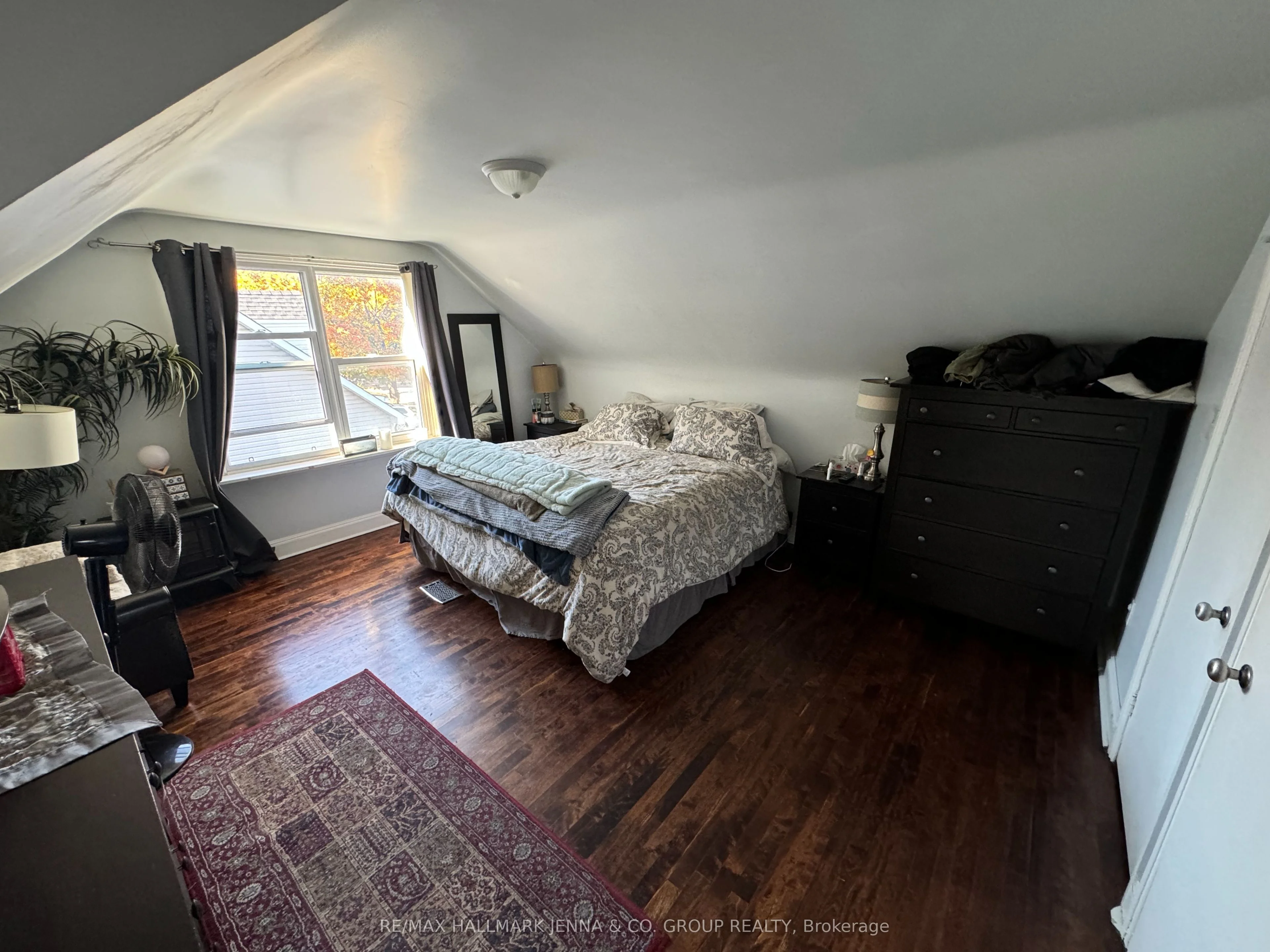 524 Neighbourhood Way, Alta Vista and Area, ON K1G 0J2