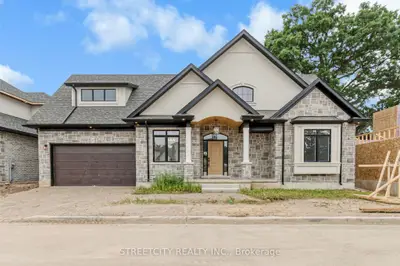242 Mount Pleasant Street 7, Brantford, On N3t 1v1