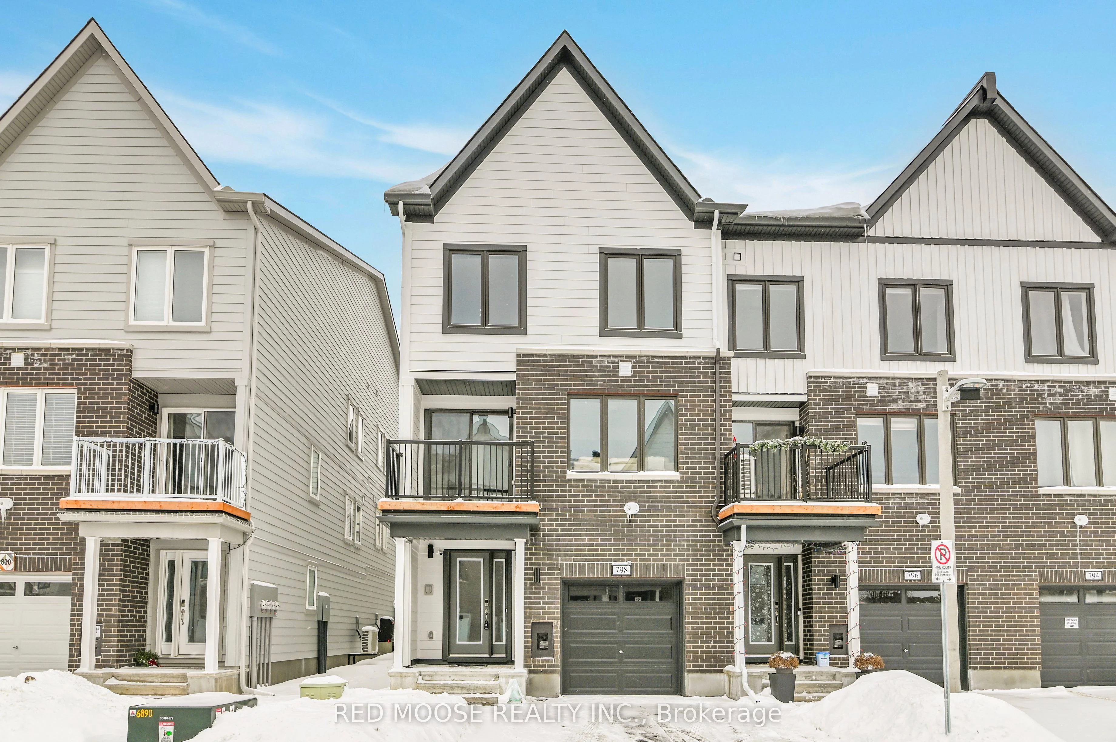Att/Row/Townhouse in Stittsville - Munster - Richmond