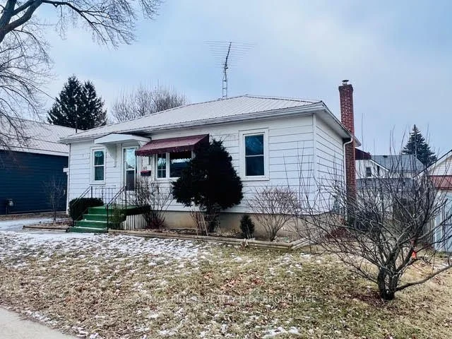 88 Thomas Street W, Greater Napanee, On K7r 2h1
