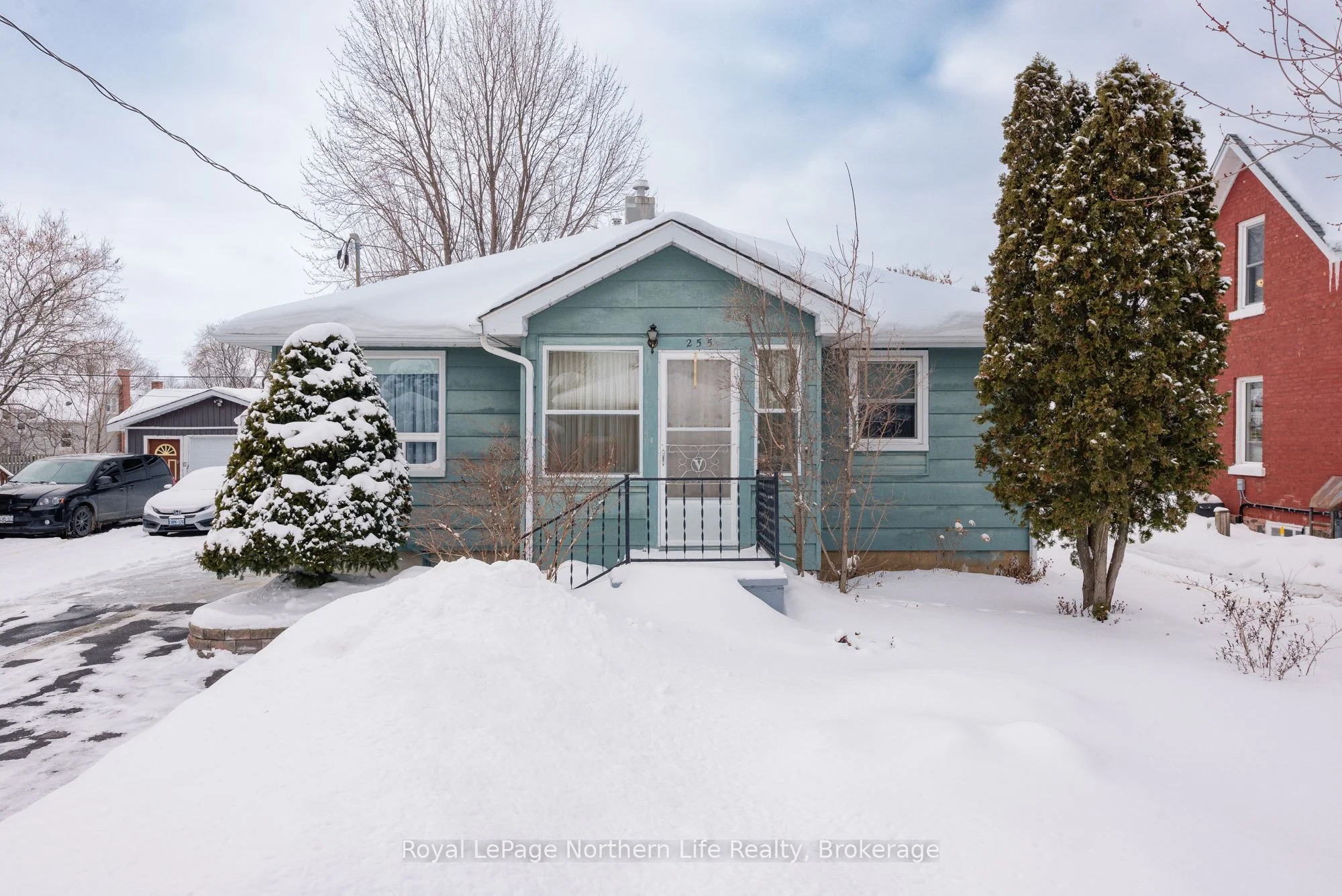 255 Princess Street W, North Bay, On P1b 6c4