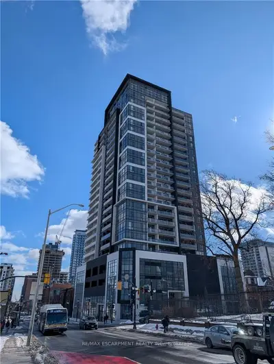 Condo Apartment in Hamilton