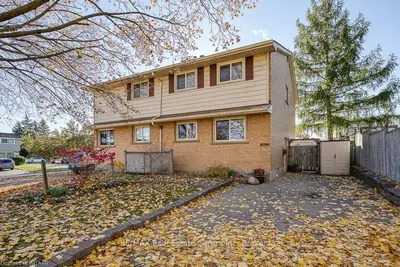 1014a Vanier Avenue, Woodstock, On N4s 4k4