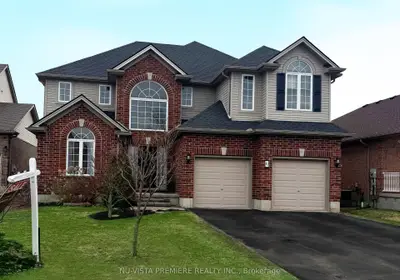 Detached in Middlesex Centre