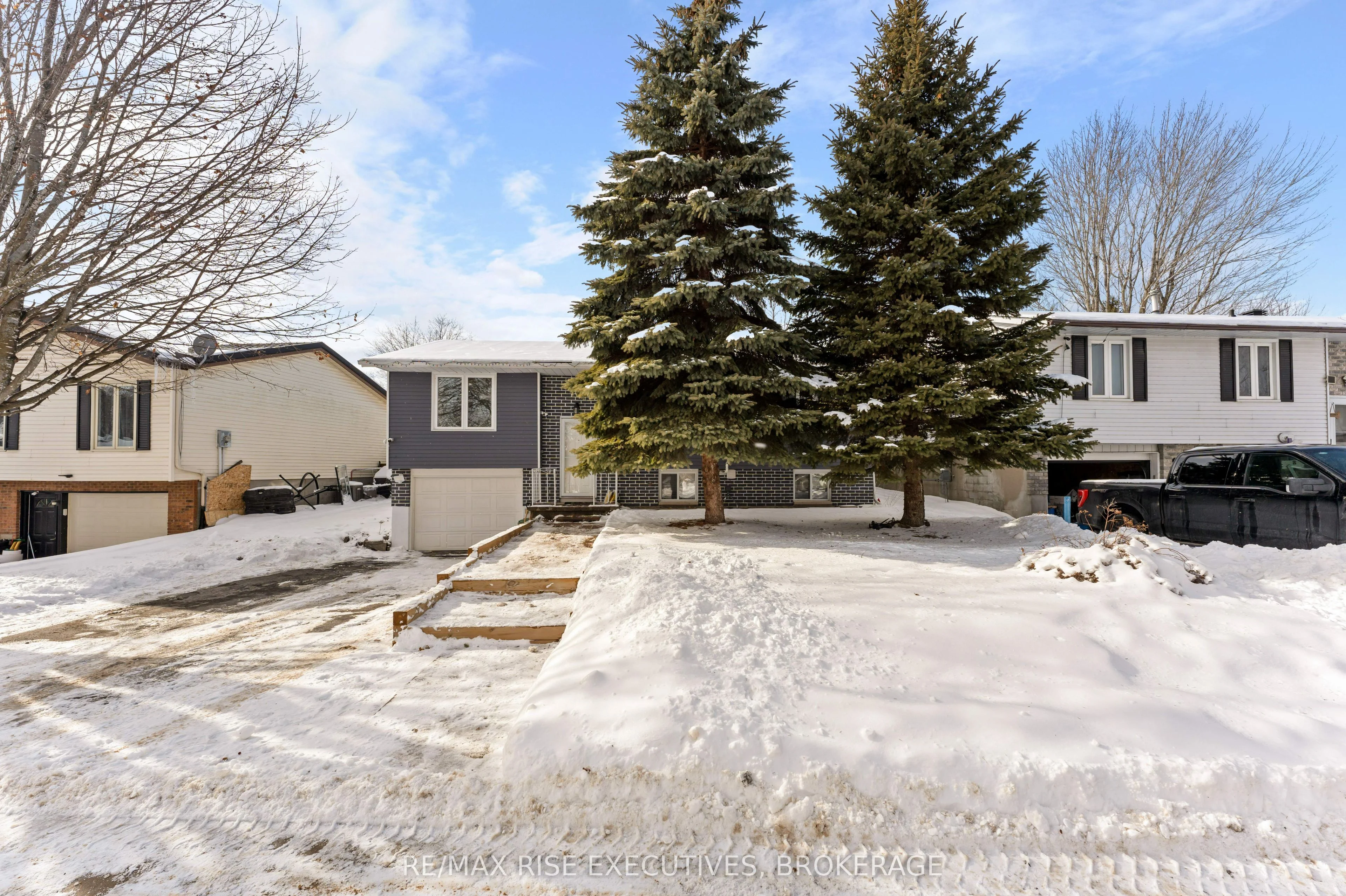 Detached in Kingston