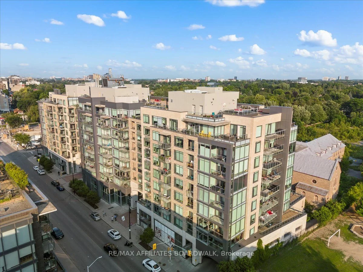 Condo Apartment in Westboro - Hampton Park