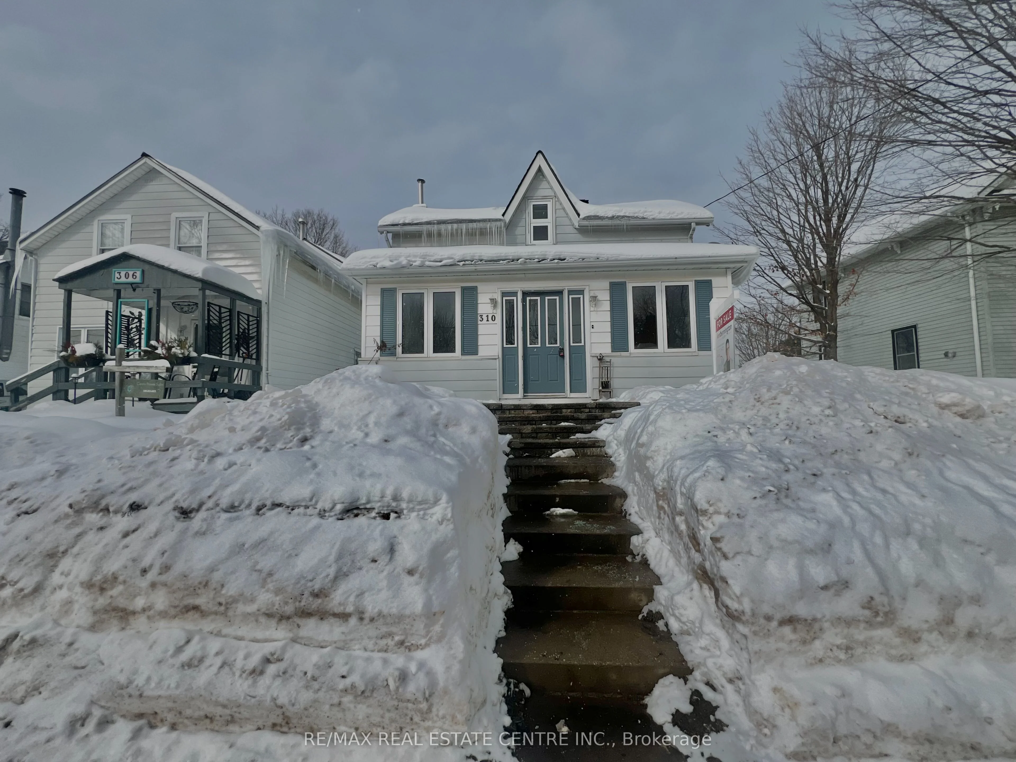 Detached in Shelburne