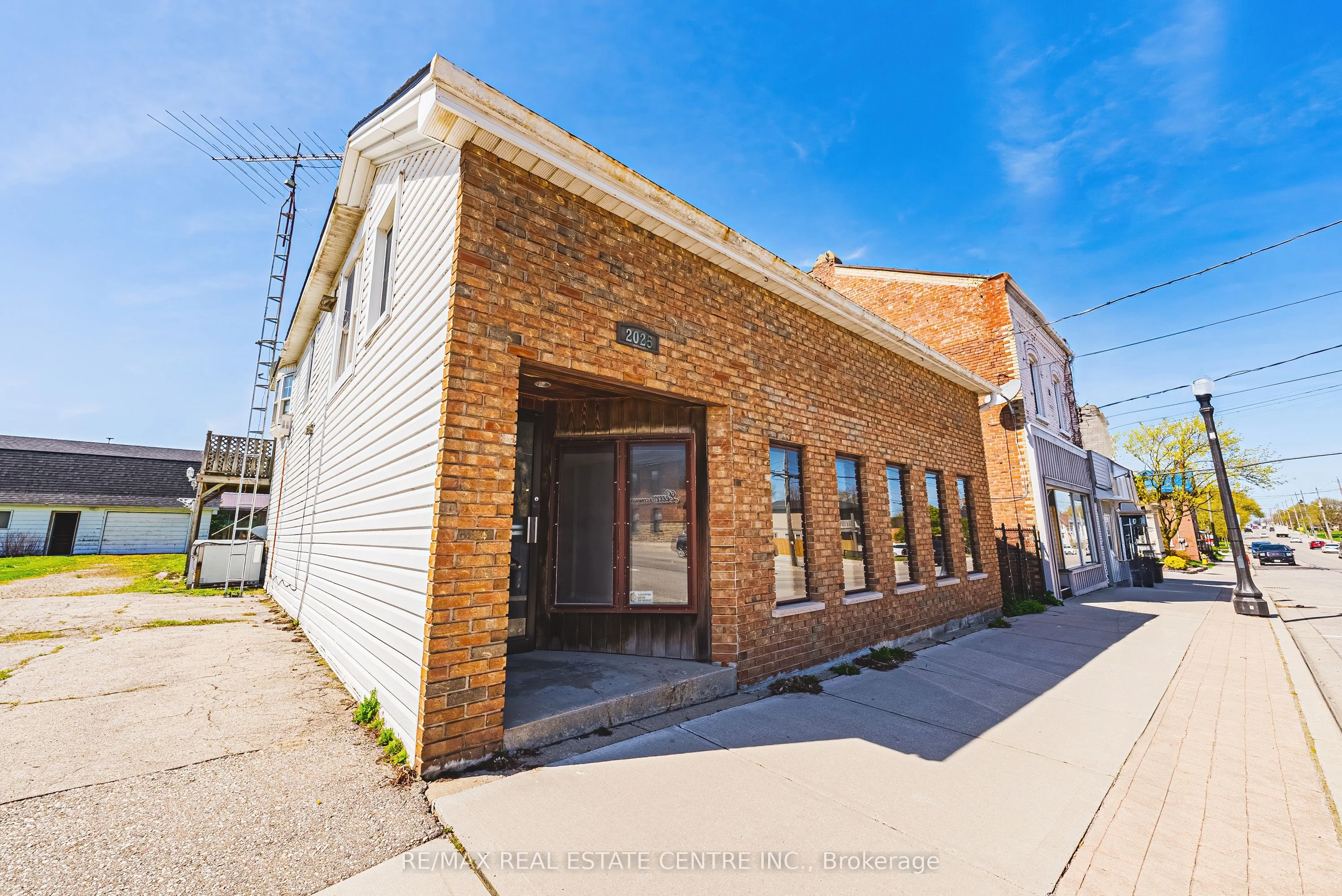 2025 Main Street N, Haldimand, ON N0A 1J0