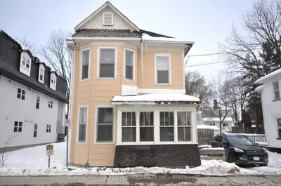 Detached in Smiths Falls