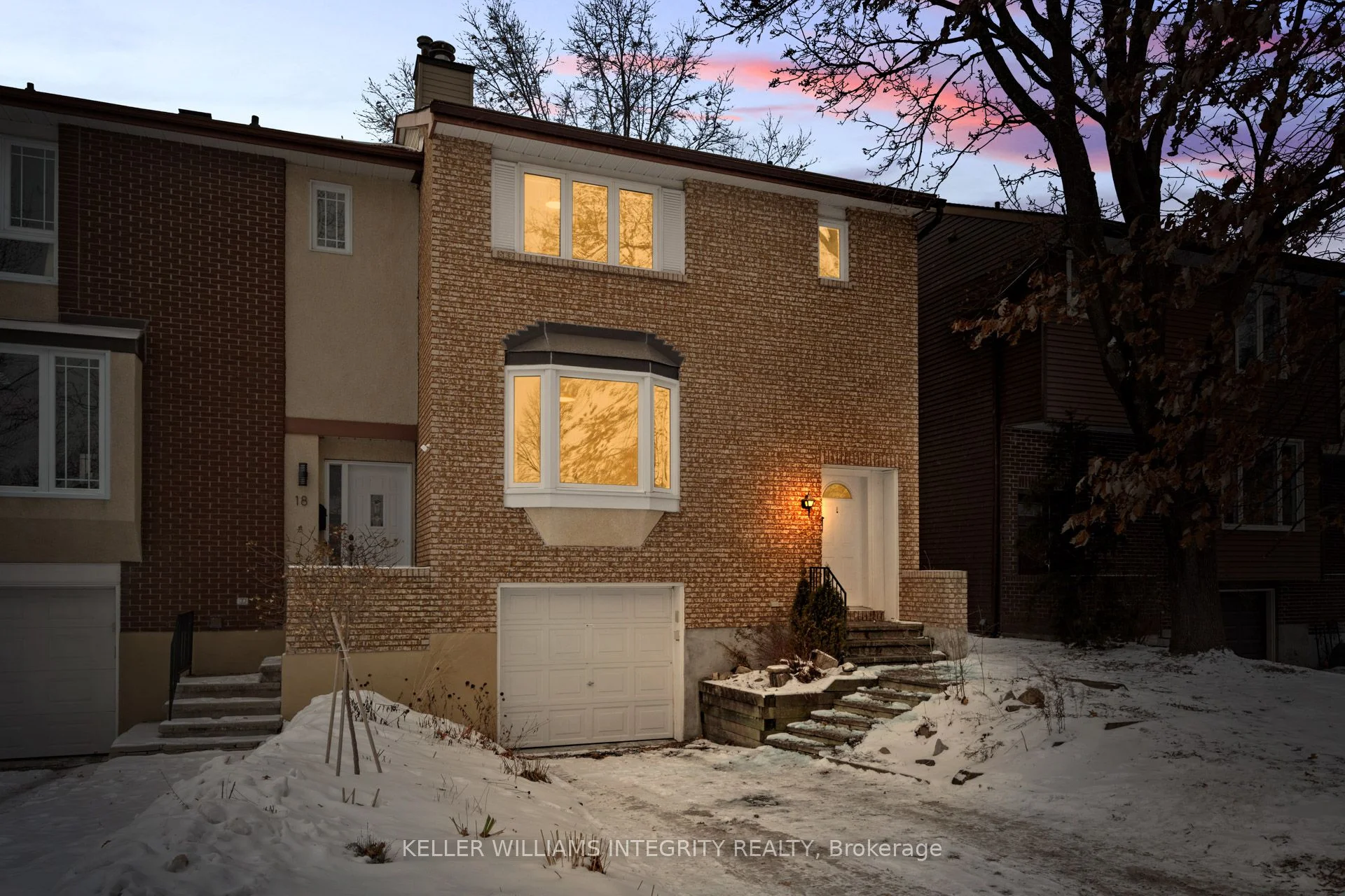 20 Gillespie Crescent, Hunt Club - Windsor Park Village And Area, On K1v 9x8