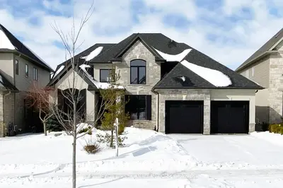 2369 Torrey Pines Way, London North, On N6g 0k6