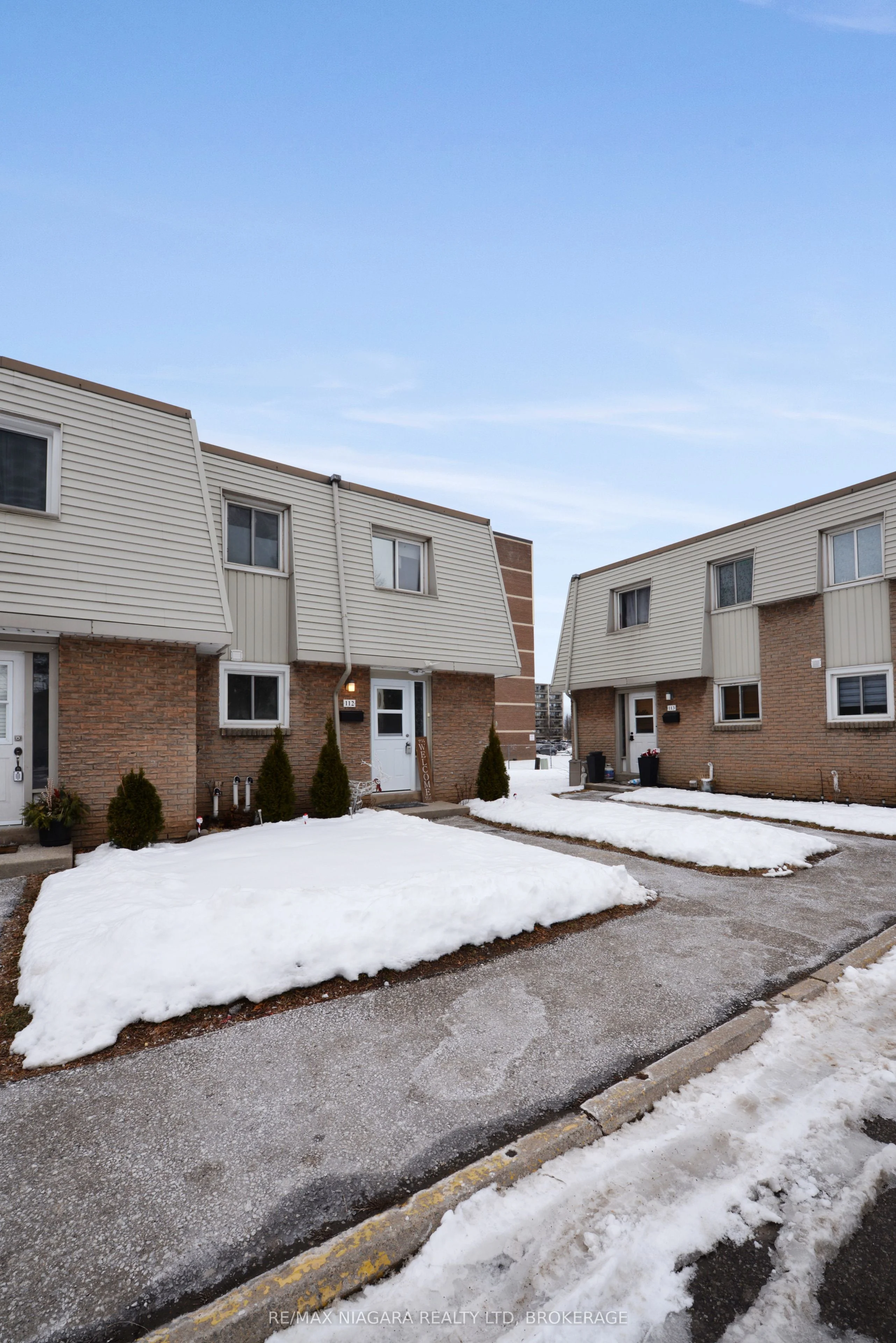 Condo Townhouse in St. Catharines