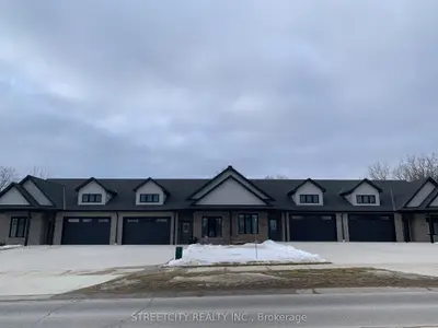 Fourplex in Southwest Middlesex