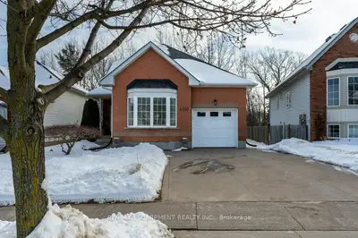 Detached in Lincoln