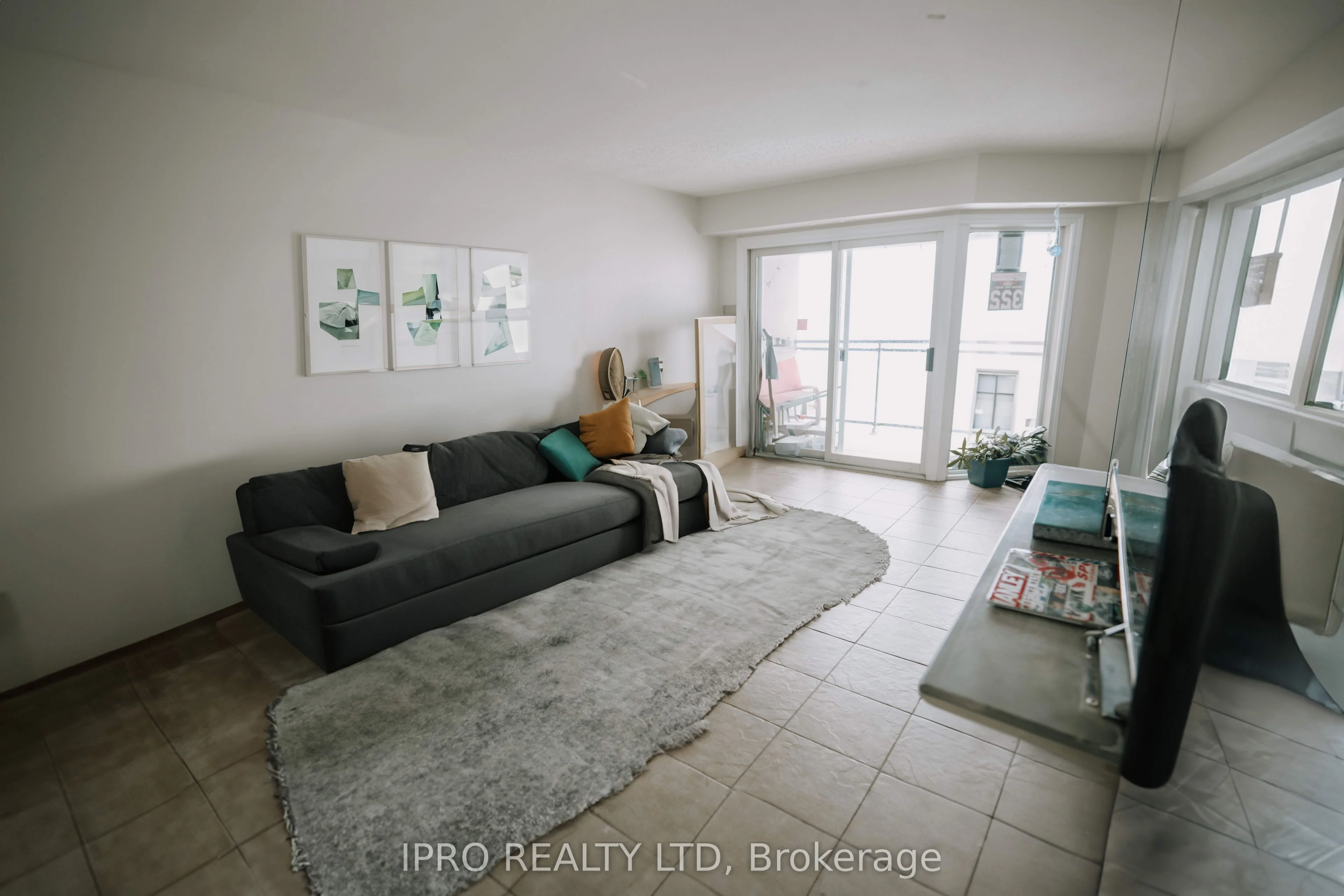 858 Commissioners Road 1207, London South, On N6c 5y5